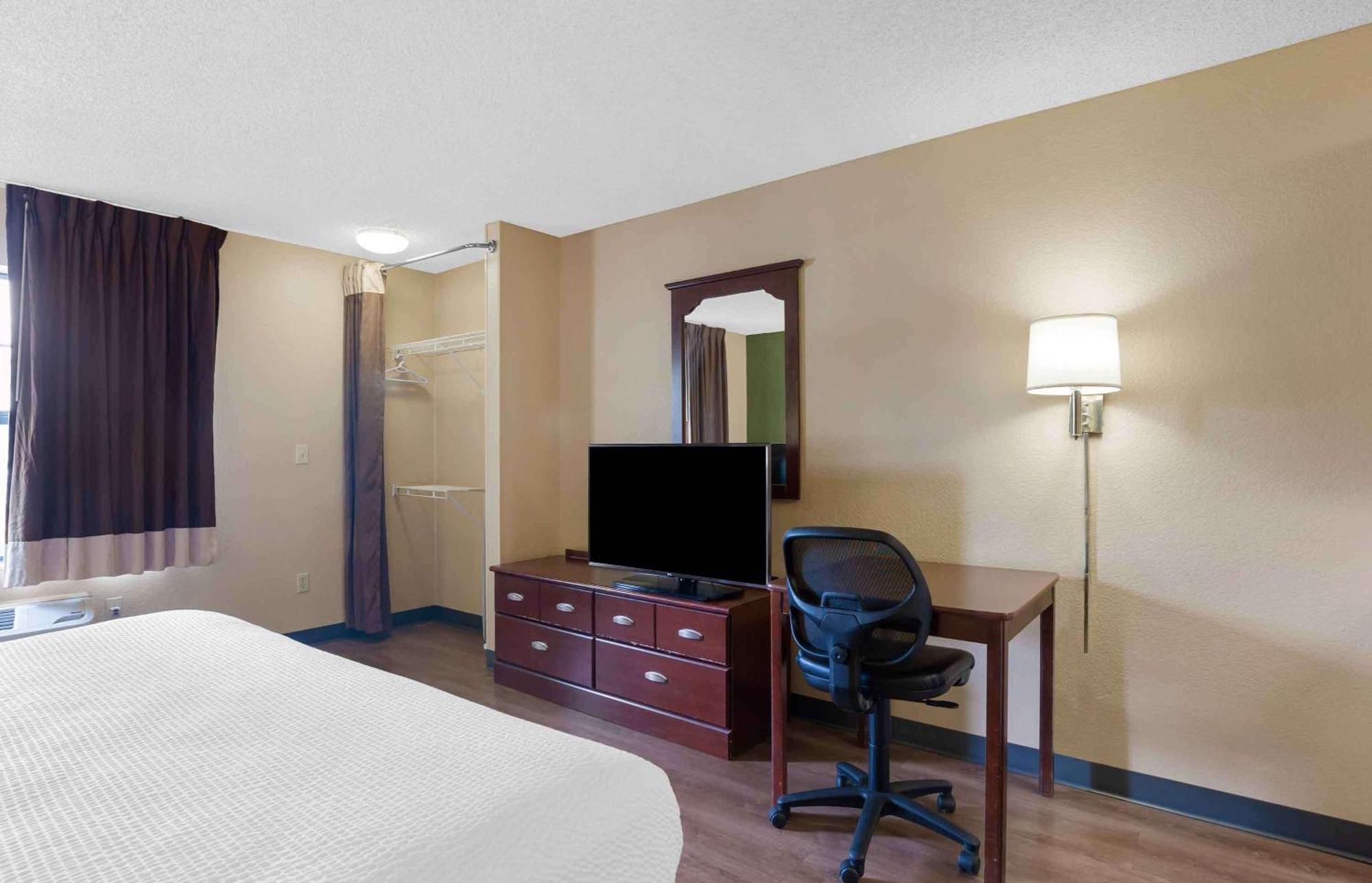 Extended Stay America Suites - Houston - Galleria - Uptown Екстериор снимка