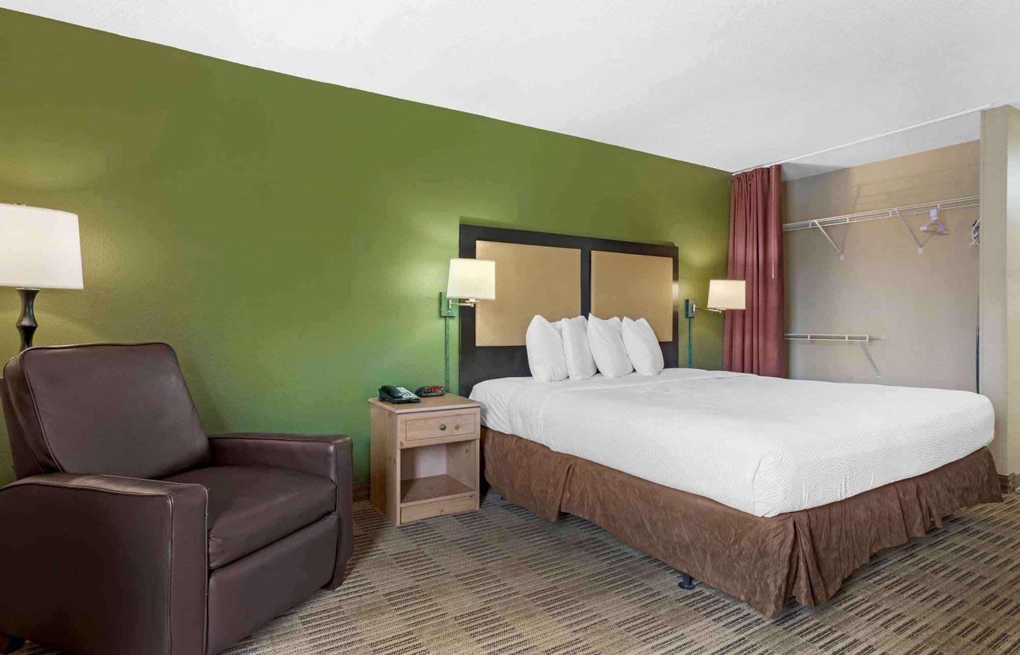 Extended Stay America Suites - Houston - Galleria - Uptown Екстериор снимка