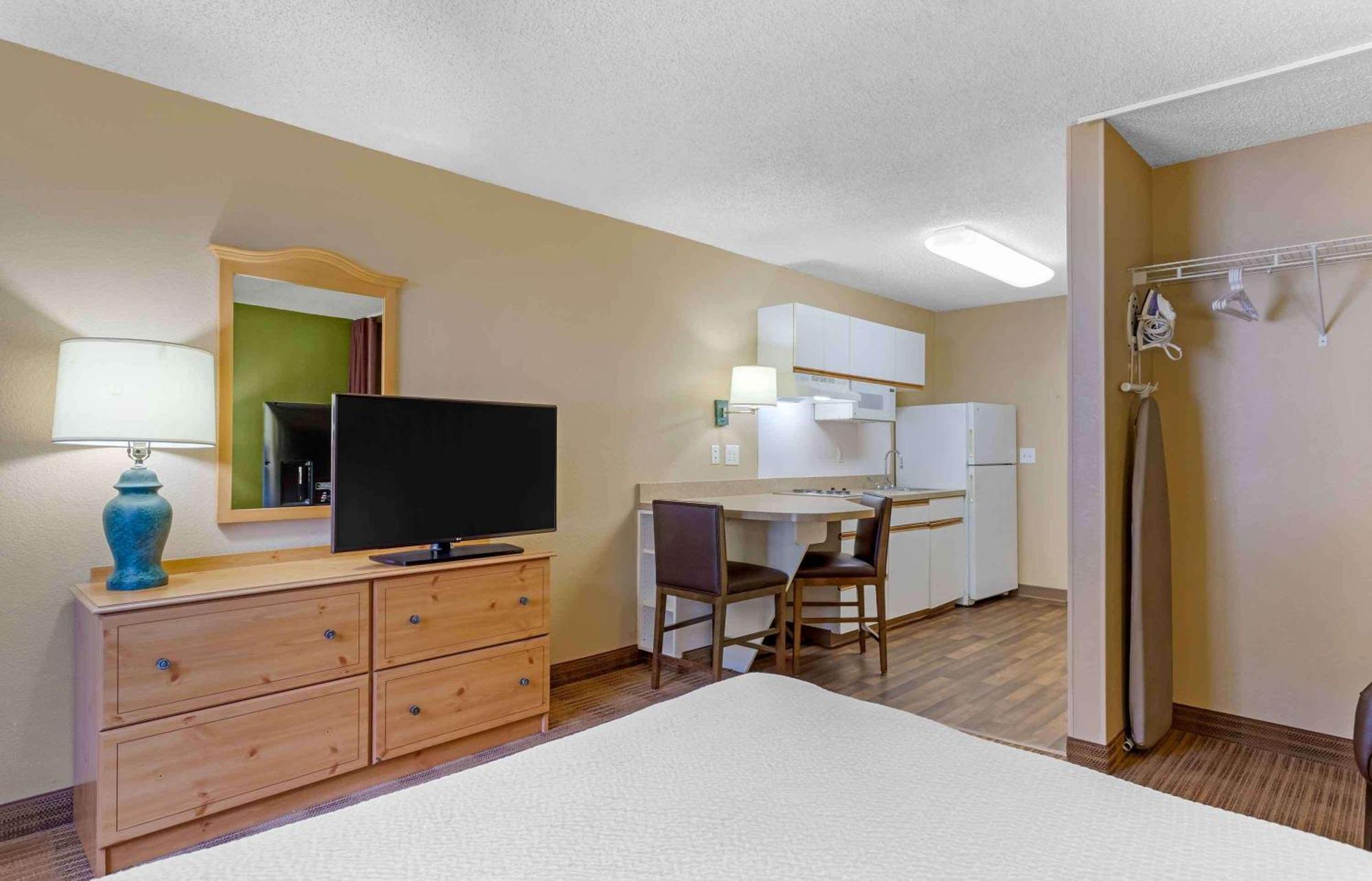 Extended Stay America Suites - Houston - Galleria - Uptown Екстериор снимка