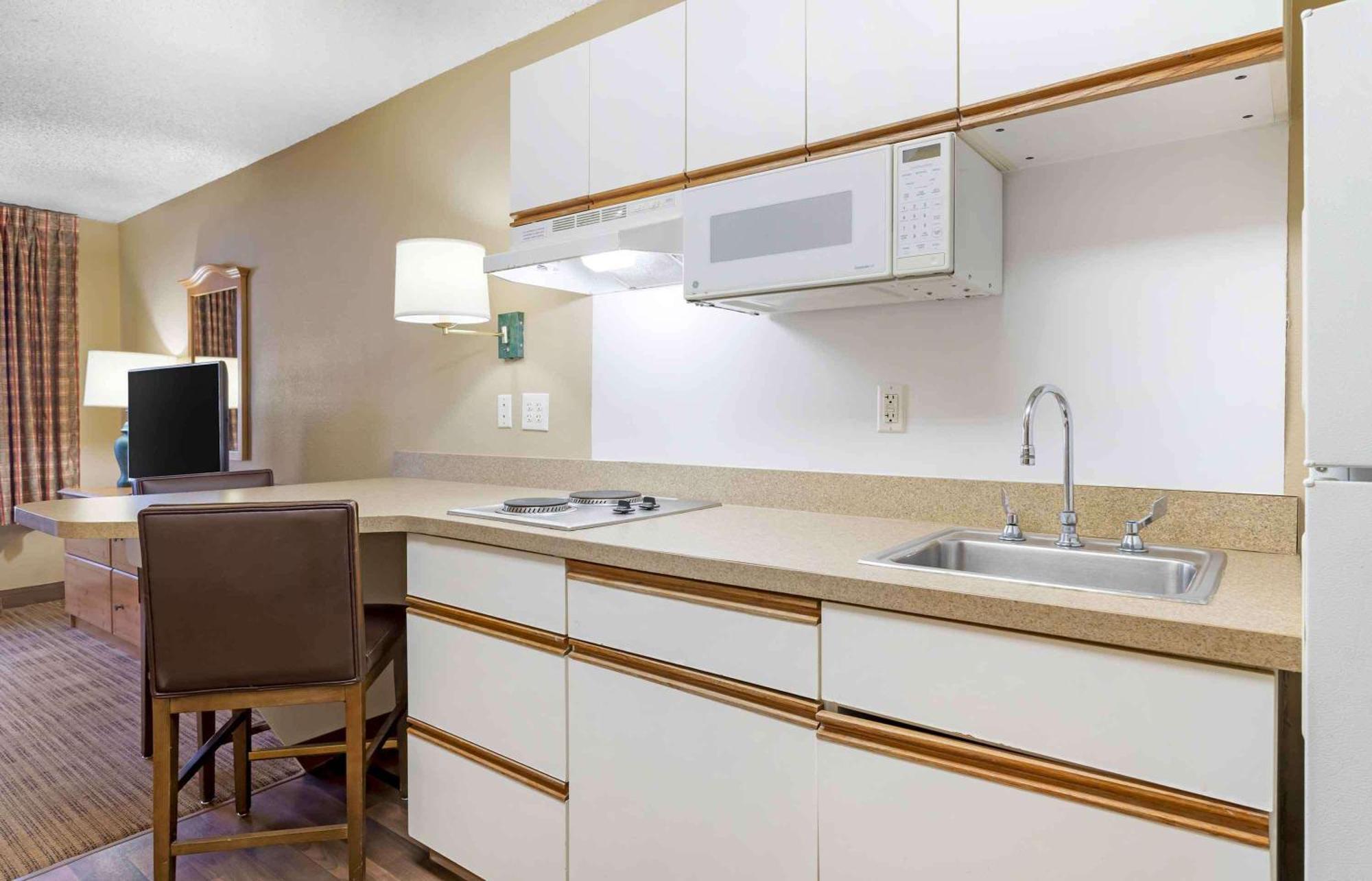Extended Stay America Suites - Houston - Galleria - Uptown Екстериор снимка