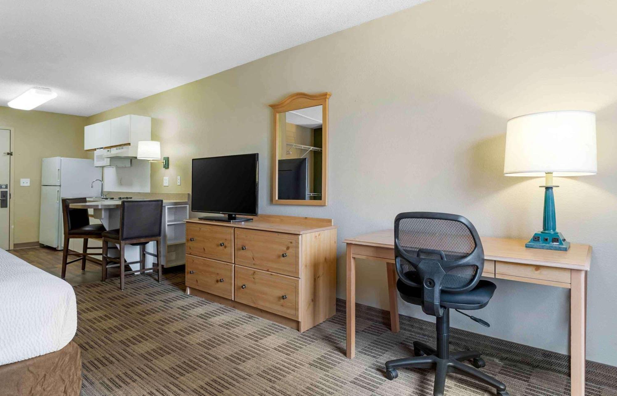 Extended Stay America Suites - Houston - Galleria - Uptown Екстериор снимка